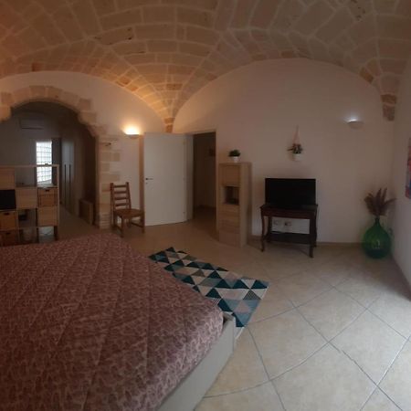 Domus Astra Apartment Бриндизи Екстериор снимка