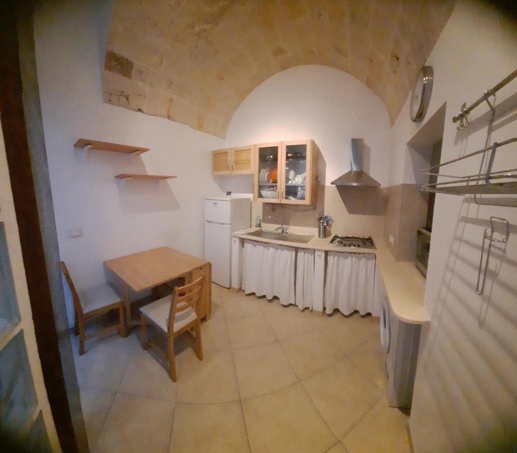 Domus Astra Apartment Бриндизи Екстериор снимка