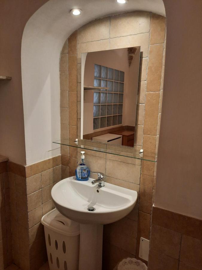 Domus Astra Apartment Бриндизи Екстериор снимка